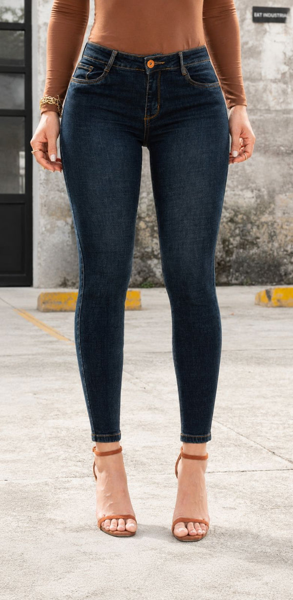 JEAN DAMA MVRV561041